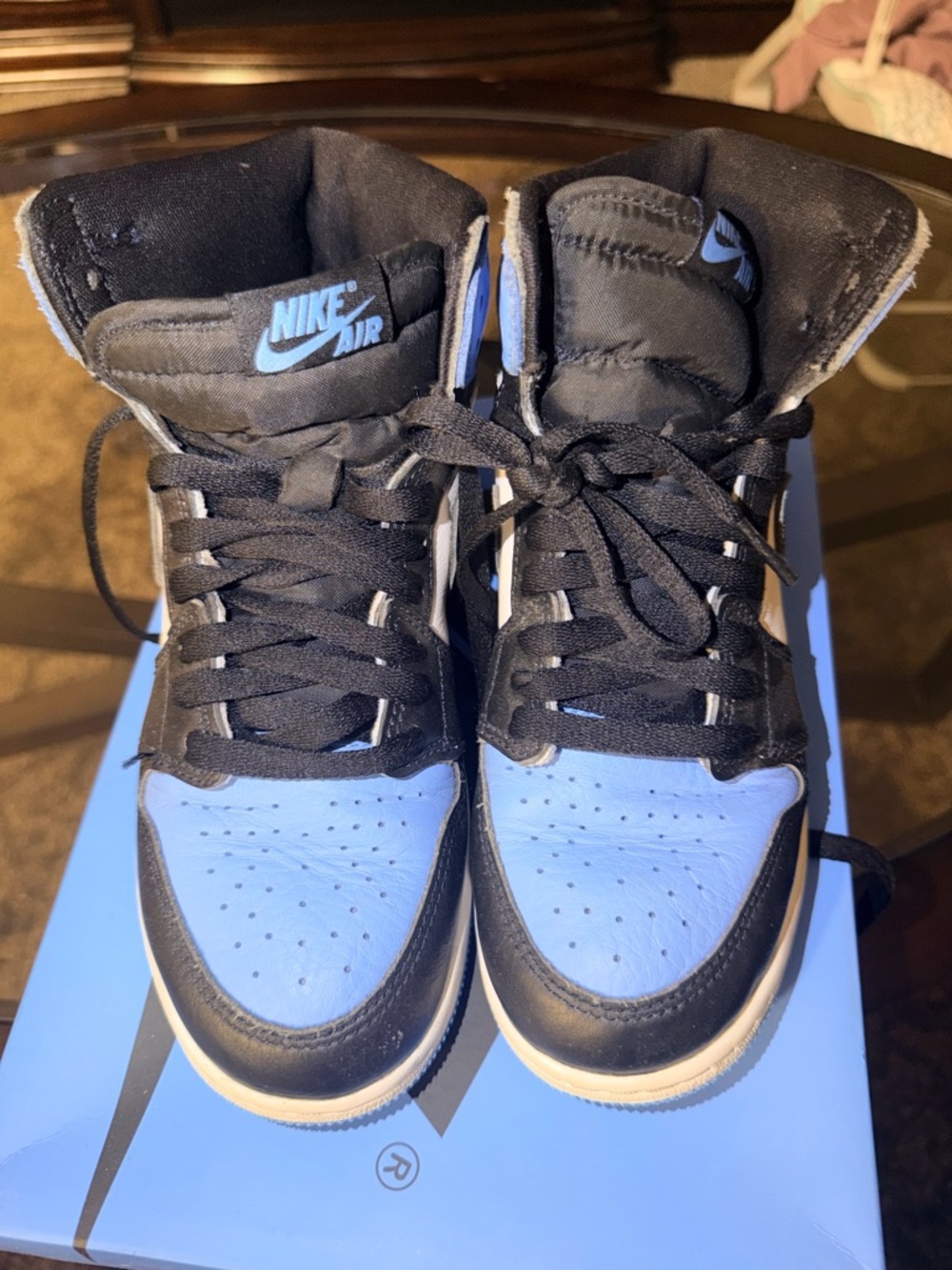 Kids' High-Top Sneakers in Black and Light Blue Air Jordan retro 1